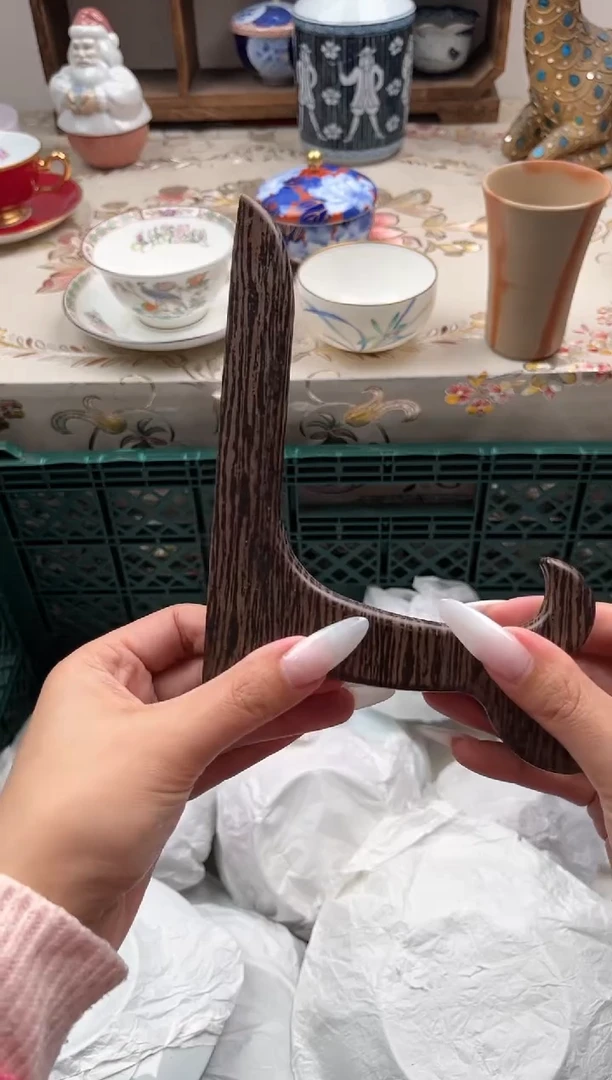 瓷片刘**?C         1002