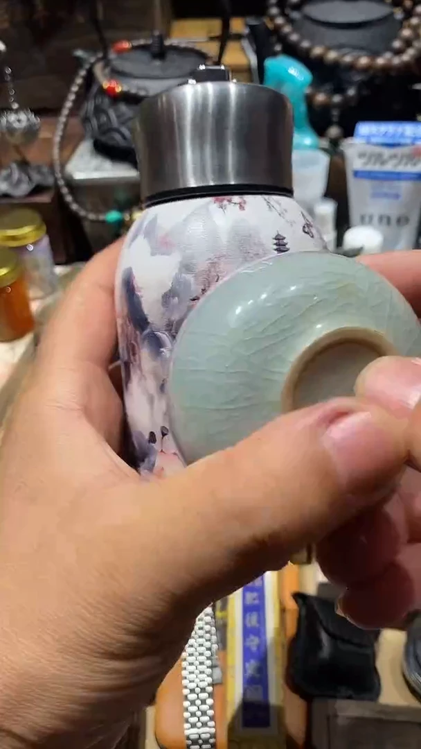 瓷片闪购商品 如图所示