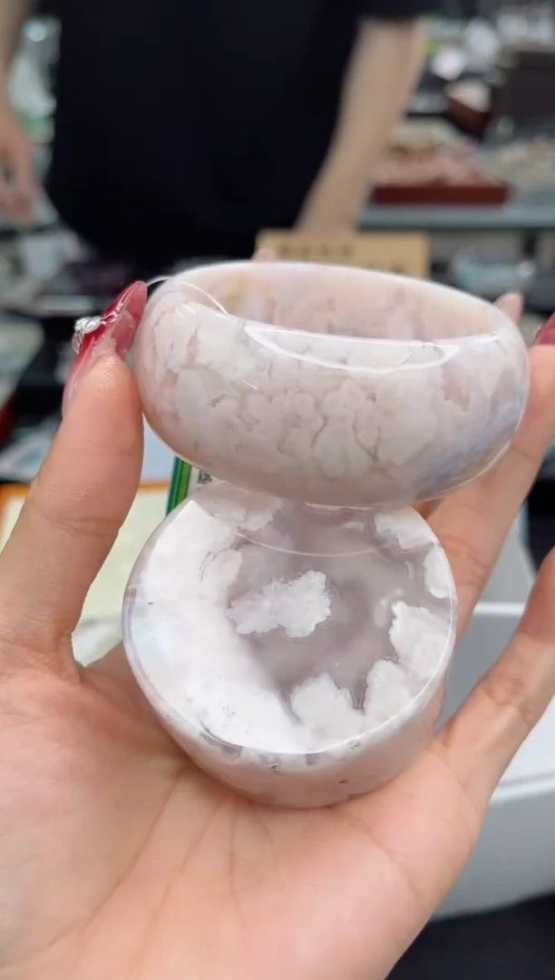 【闪购商品】石英质玉手镯未镶嵌55圈口（赠品镯心）1233498