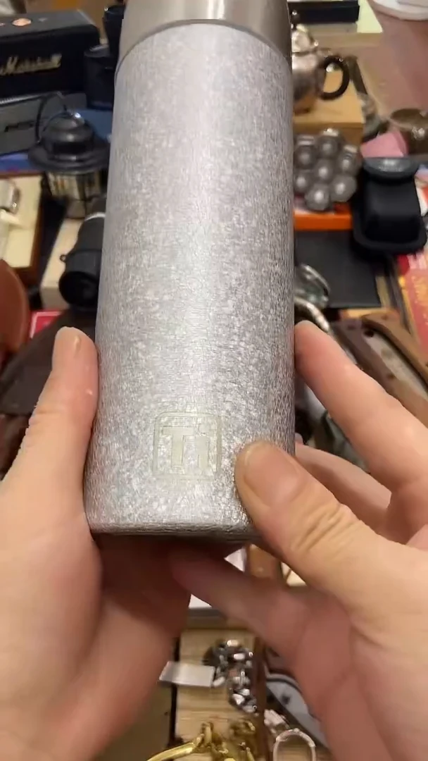 瓷片闪购商品 如图所示