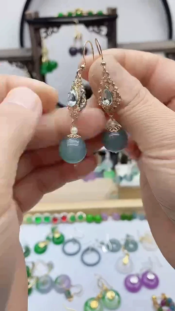 14K金镶嵌石英质玉（天山翠）耳饰02