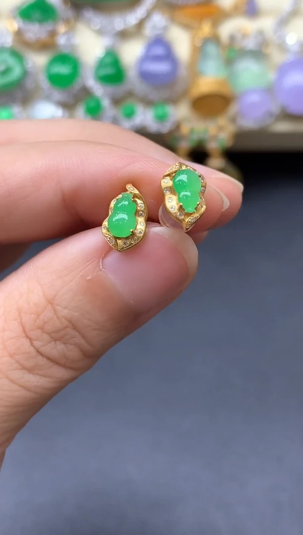 颈饰18K金镶嵌翡翠微****角545-中国好珍宝