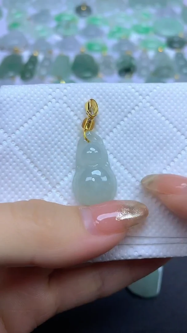 颈饰未镶嵌翡翠A货