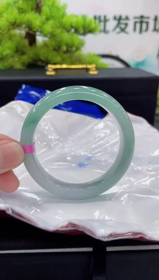 【闪购商品】翡翠手镯未镶嵌手镯