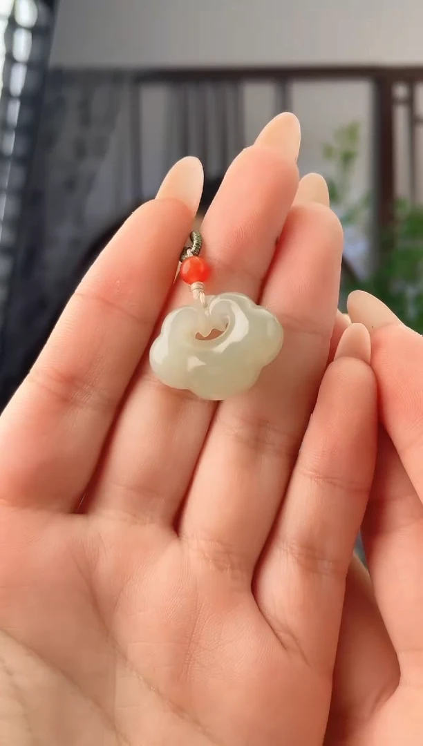 颈饰未镶嵌和田玉锁 xp