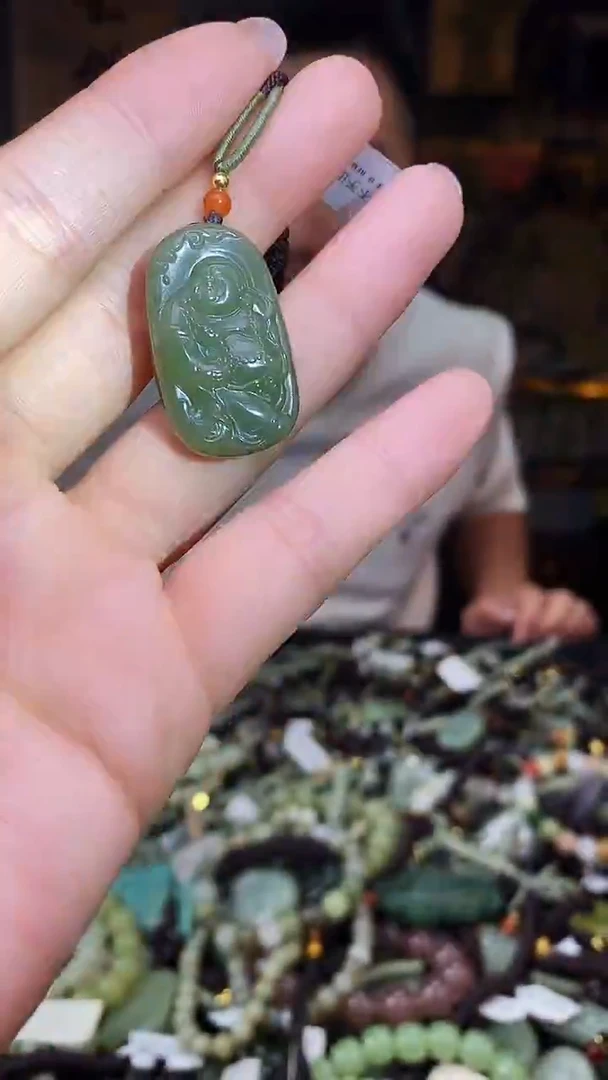 颈饰未镶嵌和田玉多样性发货，拍一发一