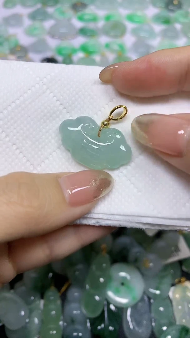 颈饰未镶嵌翡翠天然翡翠A货