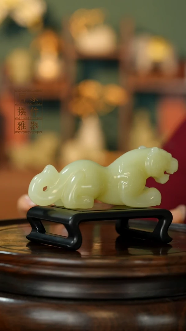 玉《虎虎生威》摆件