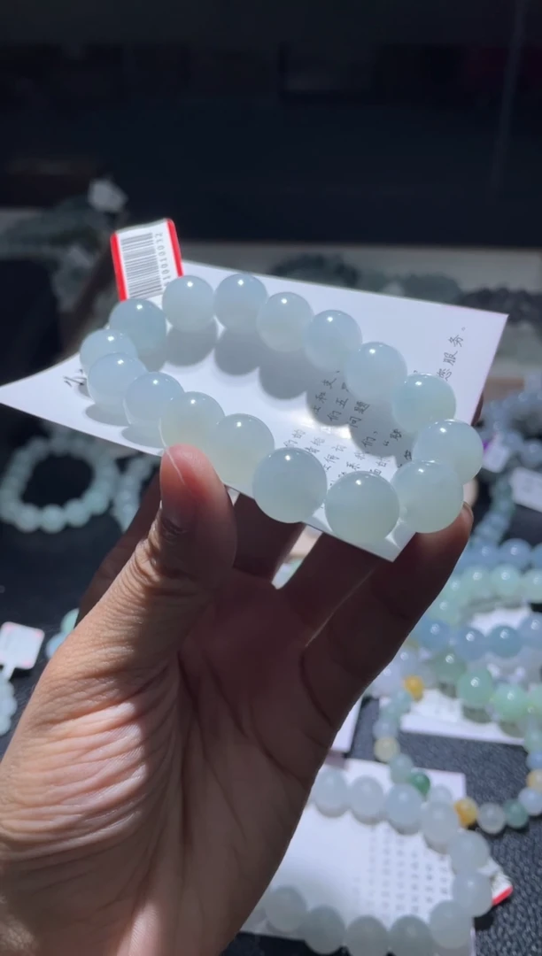 未镶嵌定制翡翠翡翠手串