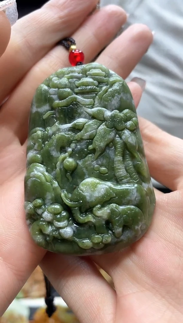 未镶嵌岫玉吊坠·
