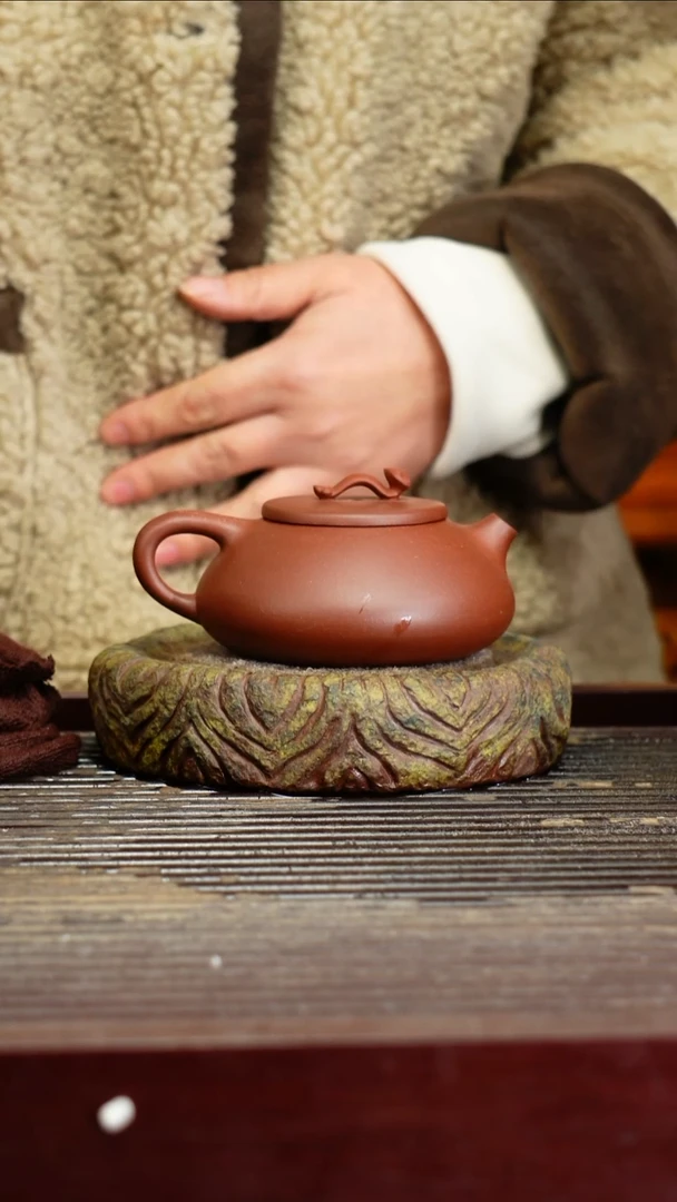 宜兴原矿紫砂壶茶壶宜兴原矿紫砂壶茶壶180C