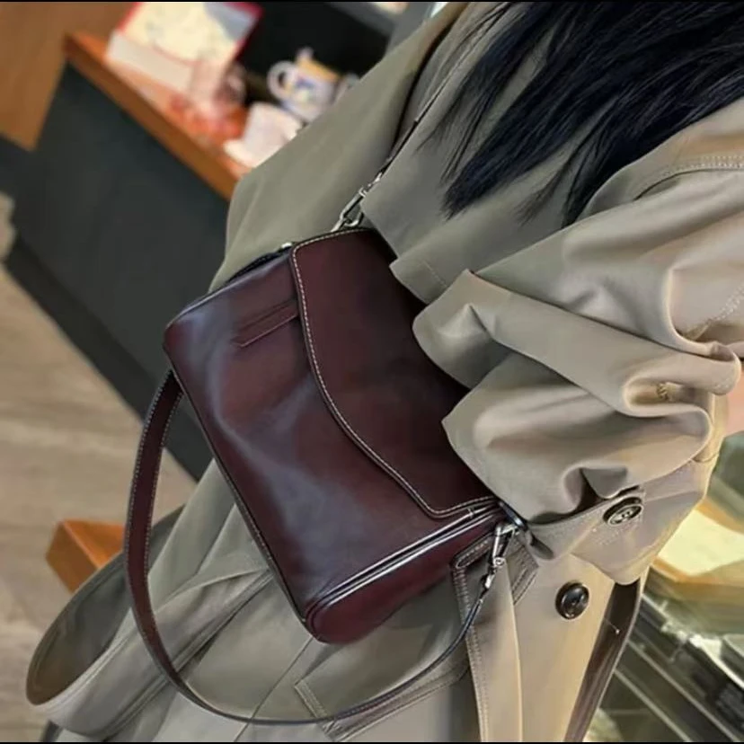 R01-R80气质休闲腋下单肩肩包百搭真皮时尚