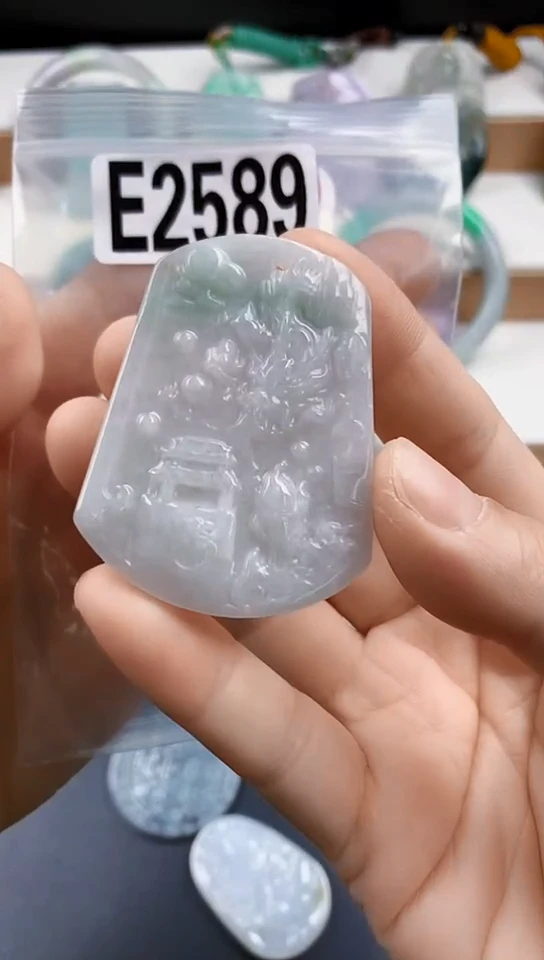 颈饰未镶嵌翡翠天然翡翠吊坠挂件