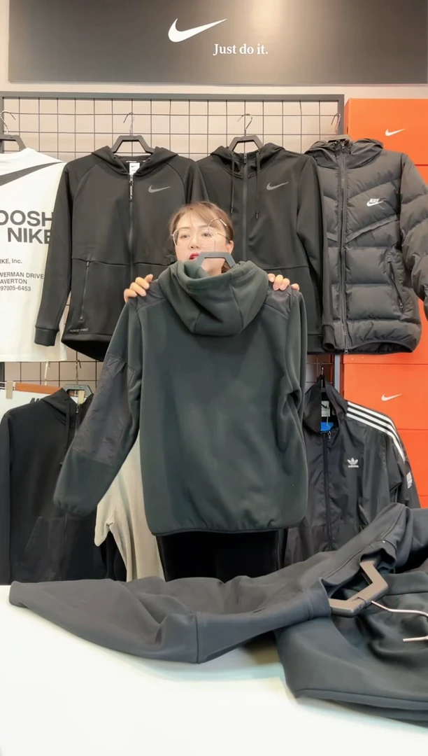 4883 黑色摇粒绒XXL码170-190斤 不退换