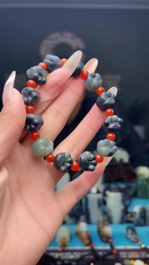 未镶嵌和田玉挂件1