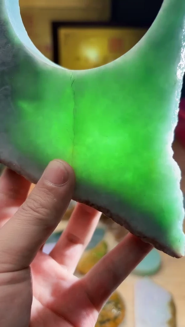 翡翠挂件未镶嵌A货张麦9650