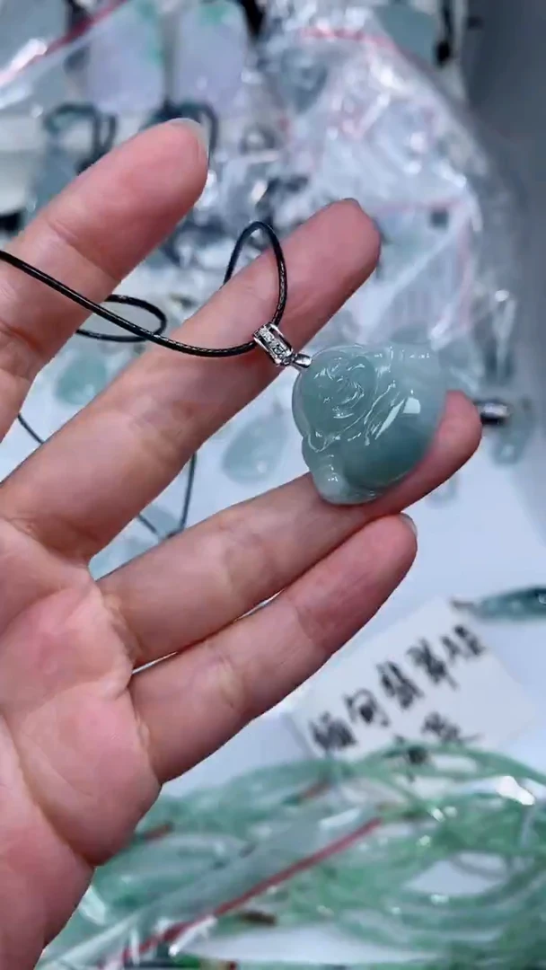 颈饰银S925镶嵌翡翠吊坠