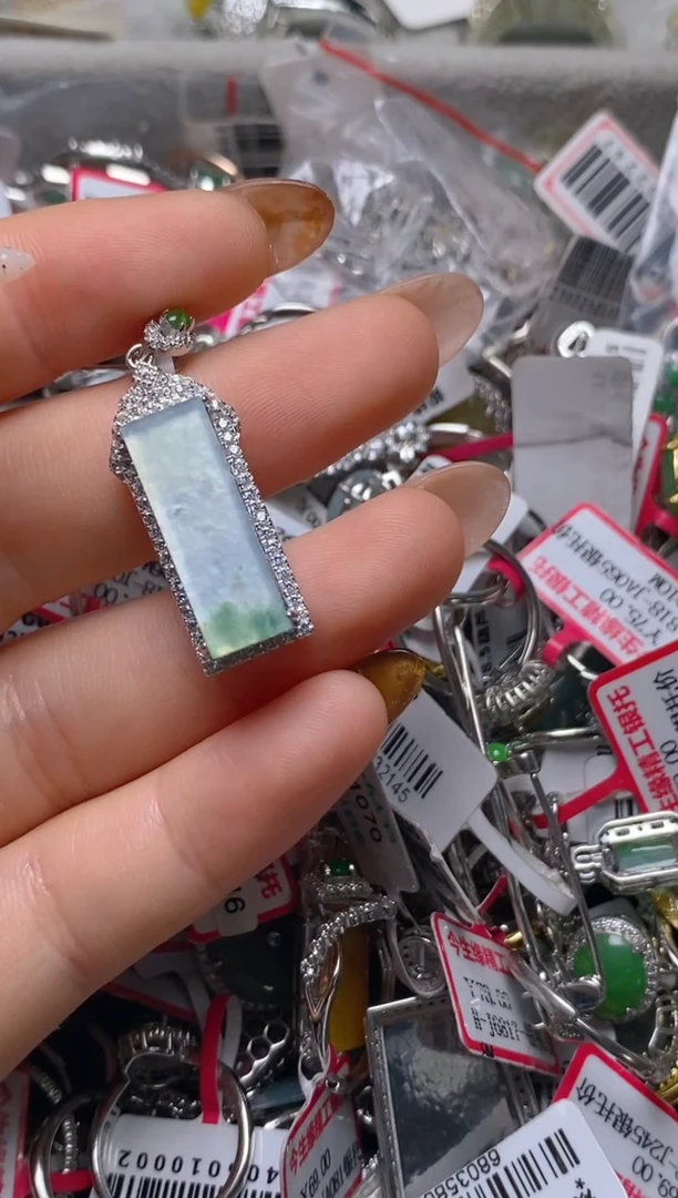 银S925镶嵌戒指翡翠百内无证书