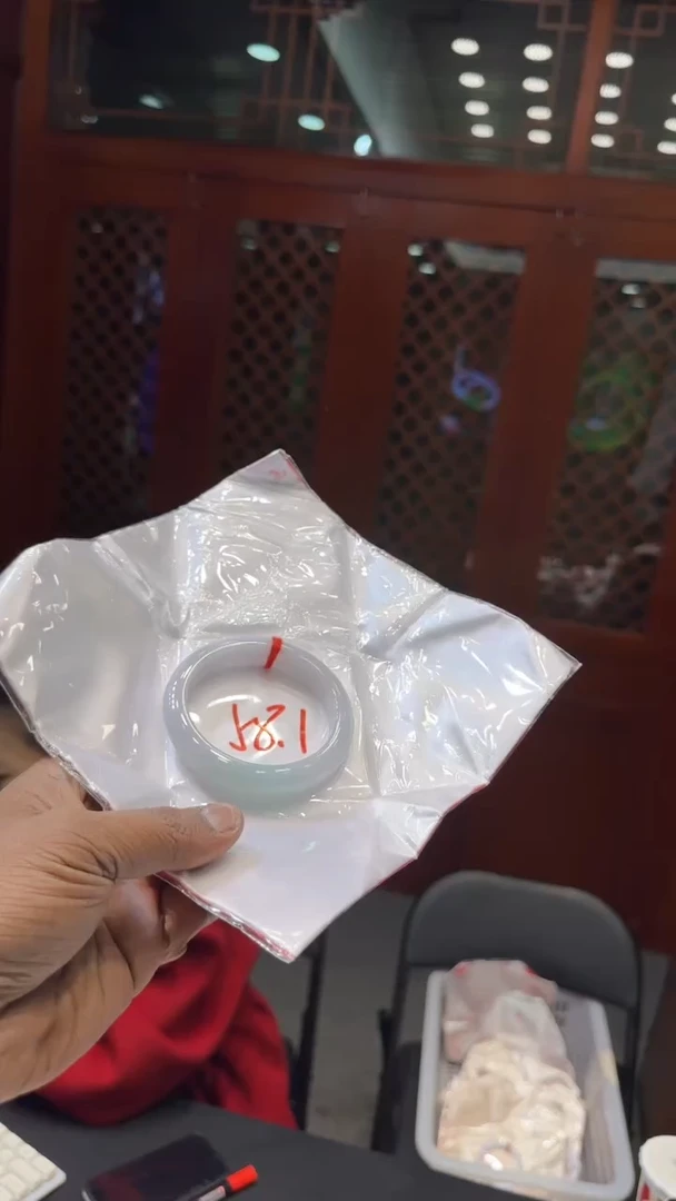 【闪购商品】翡翠手镯未镶嵌手镯