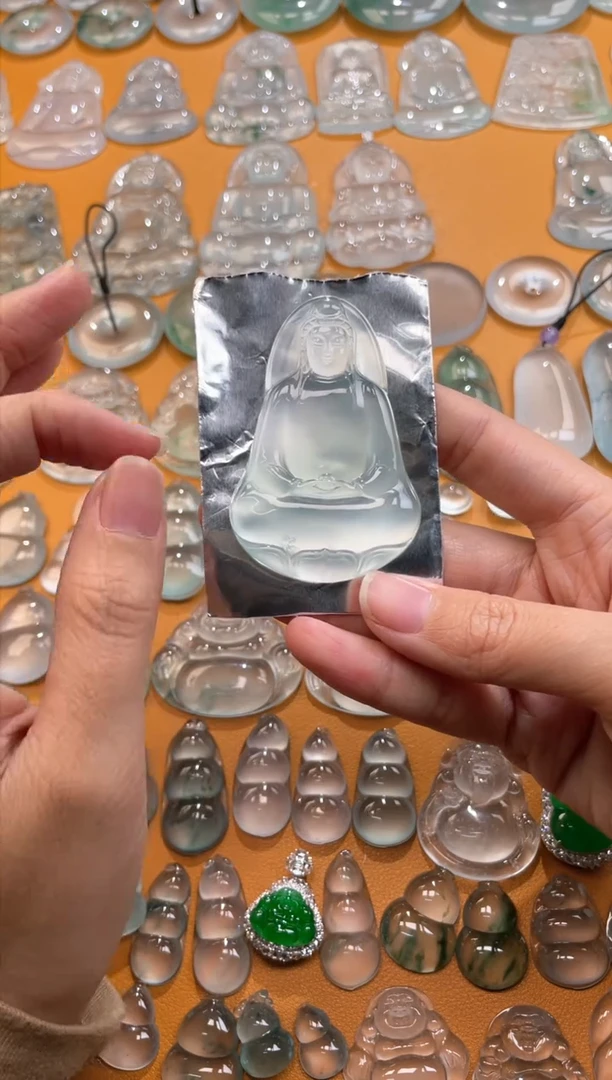 【闪购商品】翡翠吊坠(不含链)未镶嵌观音