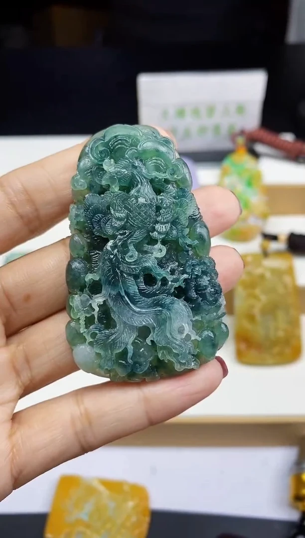 【闪购商品】翡翠颈饰未镶嵌翡翠A货