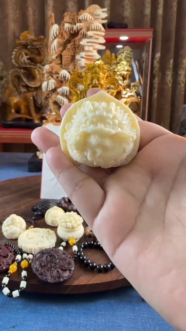 吊坠白玉菩提鸿手把件