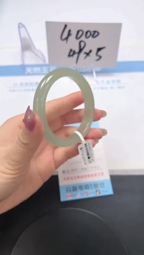 【闪购商品】石英质玉手镯未镶嵌A34-53.7