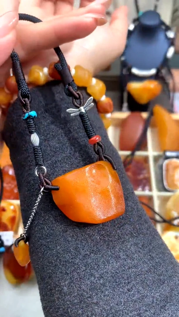 【闪购商品】蜜蜡裸石未镶嵌似玉