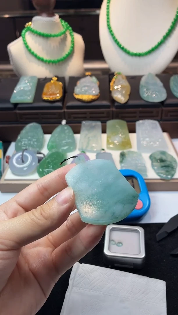未镶嵌定制翡翠赵**～毛货不退不换