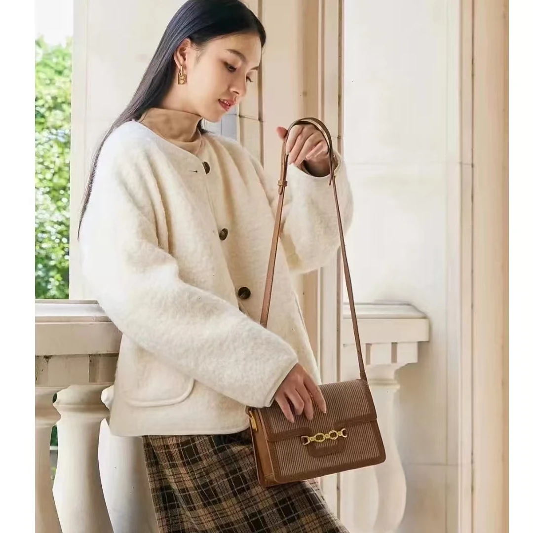 3colour/三彩甜美小个子秋冬女装圆领颗粒绒气质显瘦外套昵大衣