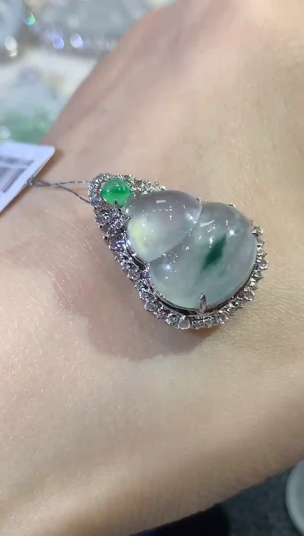 吊坠(不含链)18K金镶嵌翡翠C25翡翠