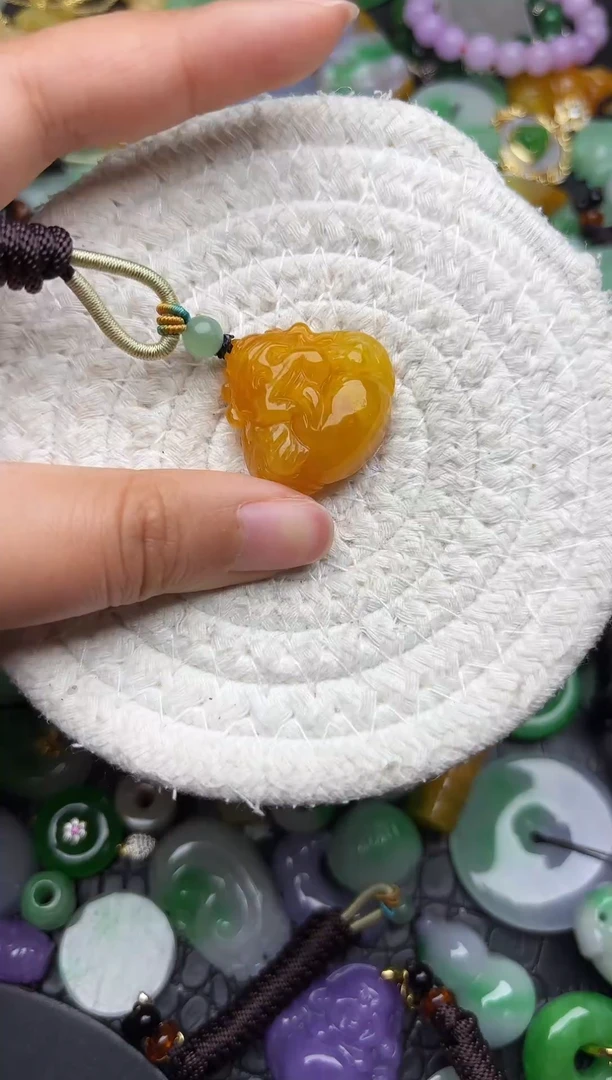 颈饰未镶嵌翡翠缅甸翡翠吊坠