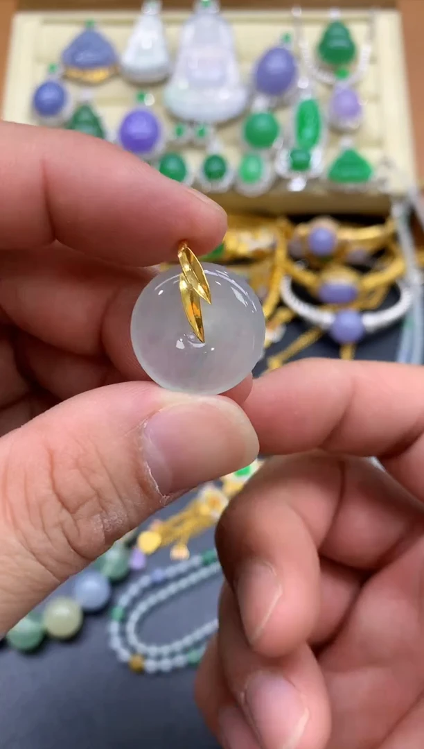 颈饰18K金镶嵌翡翠59-中国好珍宝