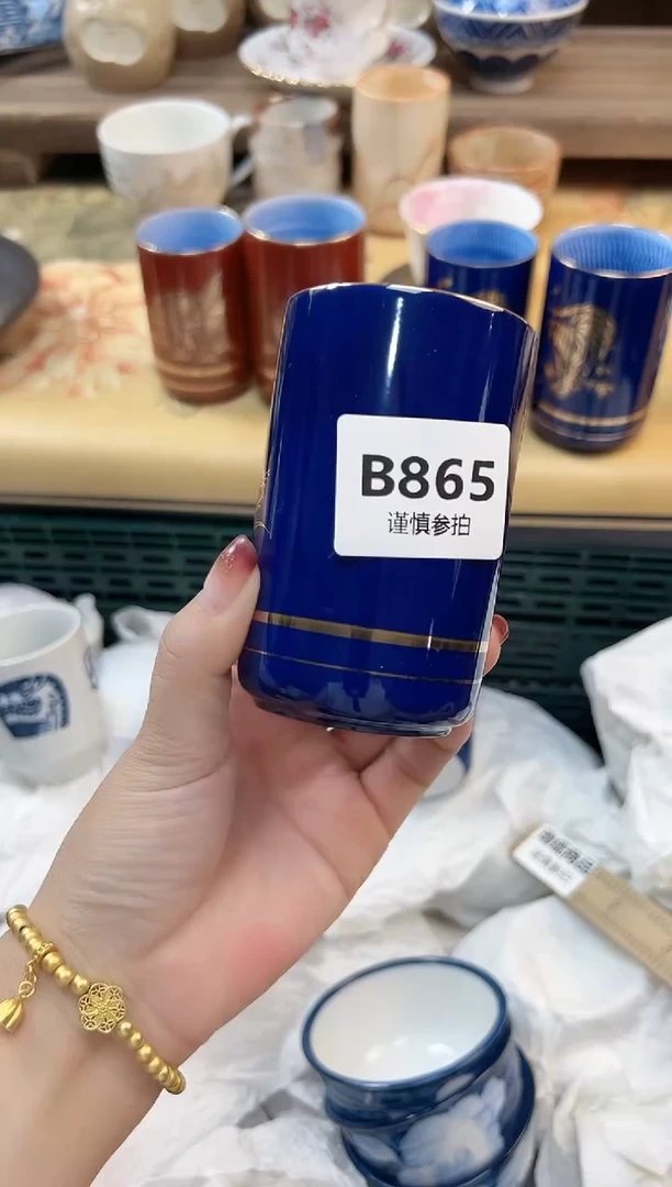 瓷片b****啦       865
