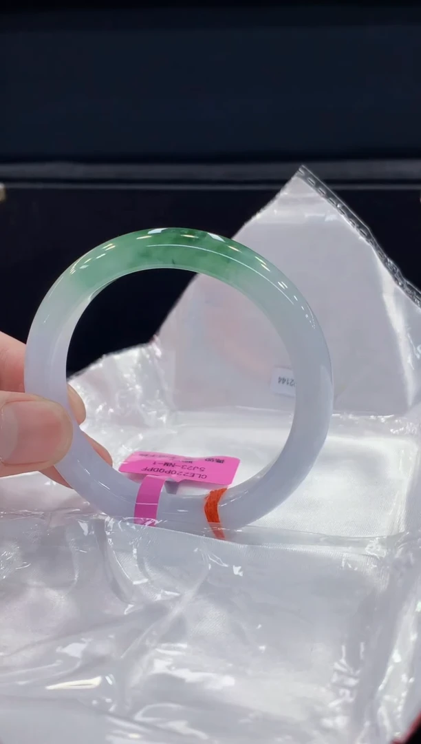 未镶嵌手镯翡翠翡翠手镯