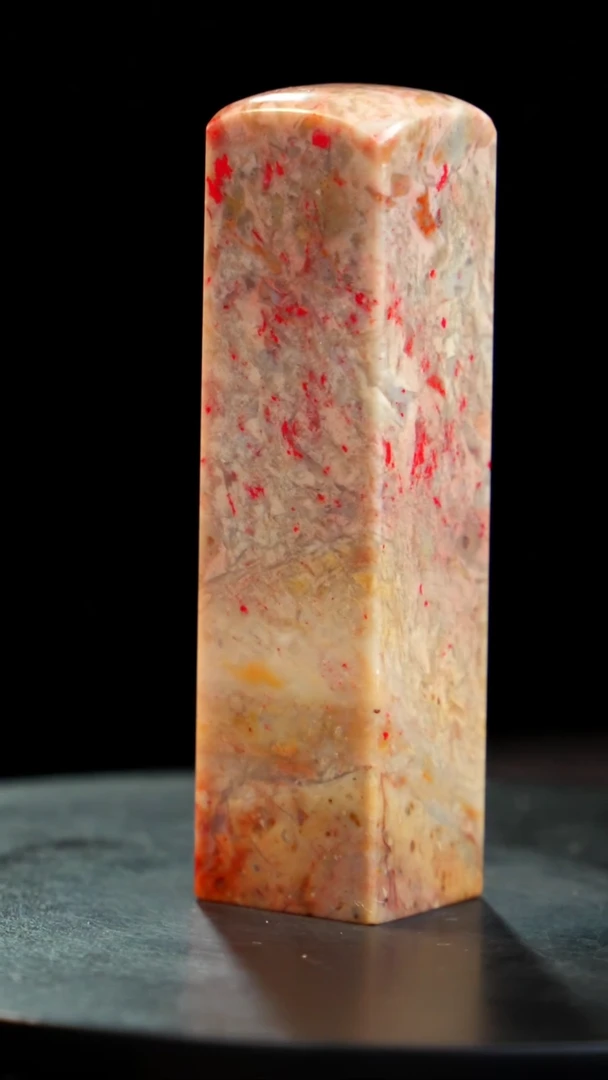 昌化石田黄鸡血石