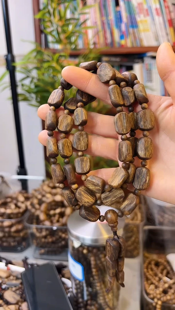 【闪购商品】沉香手串棋楠隔珠手串