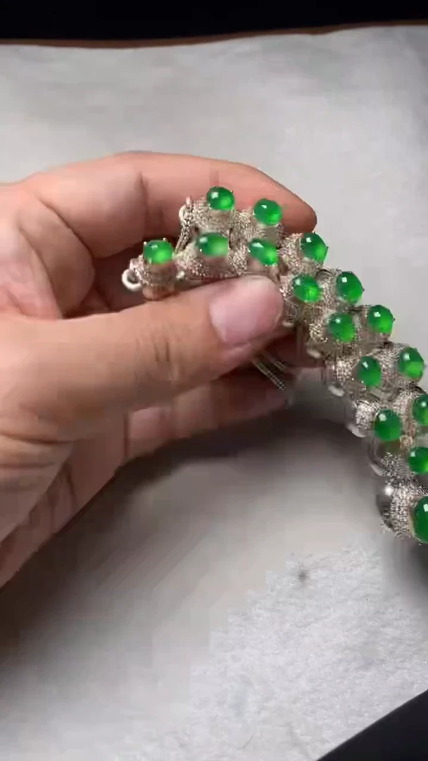 未镶嵌定制翡翠流*、天然缅甸翡翠A货