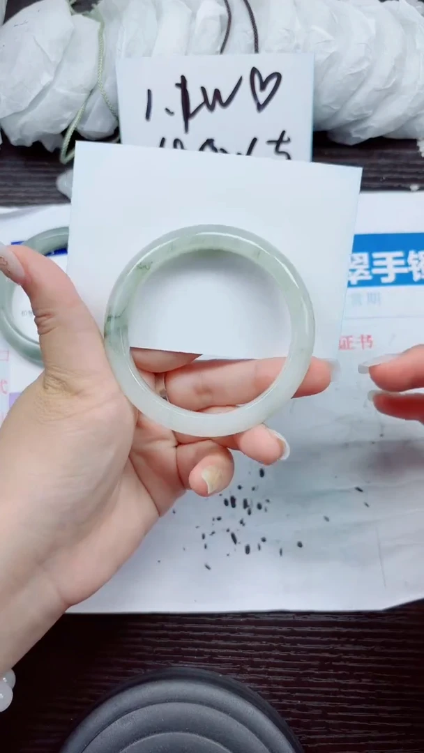 石英质玉手镯未镶嵌A222-55.56
