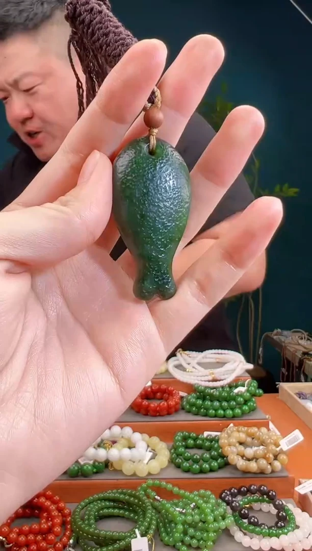 颈饰未镶嵌和田玉多样性发货 拍一单发一个