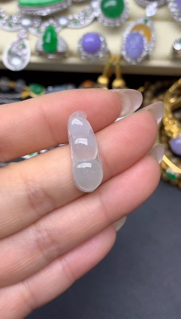 翡翠未镶嵌颈饰121-雪姐翡翠天天见