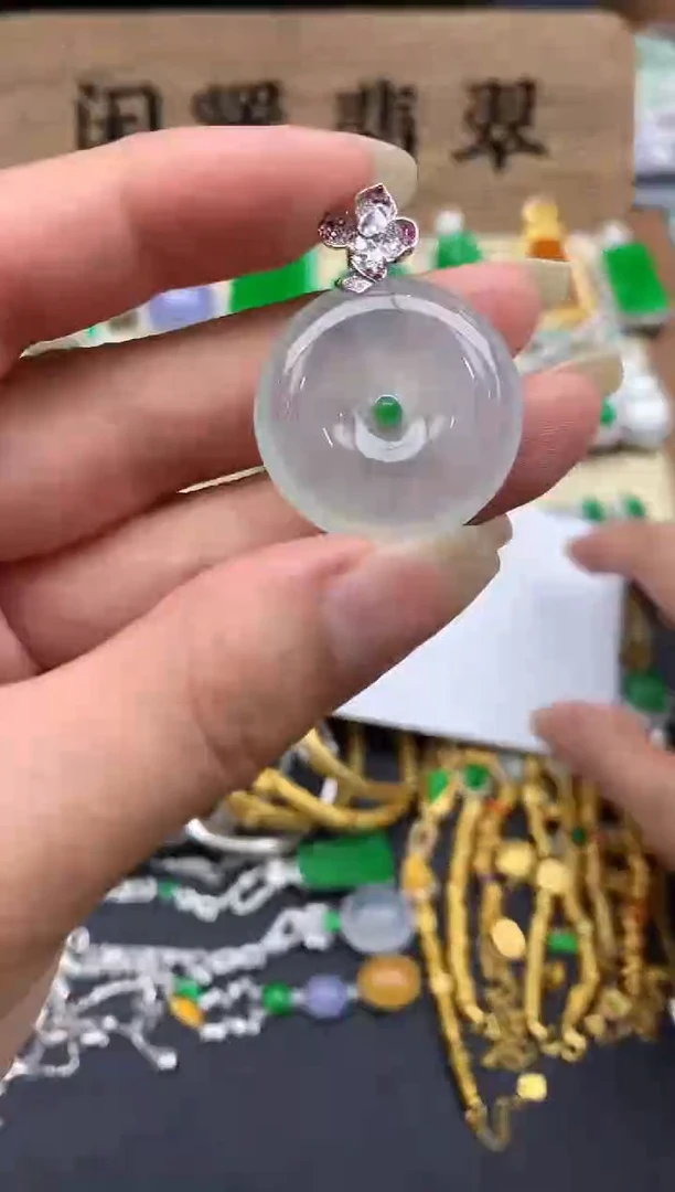 翡翠18K金镶嵌颈饰450-春日珠宝