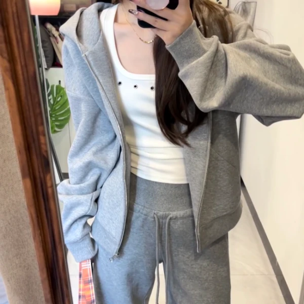 早秋穿搭一整套休闲运动套装女小个子显高时尚灰色卫衣裤子两件套
