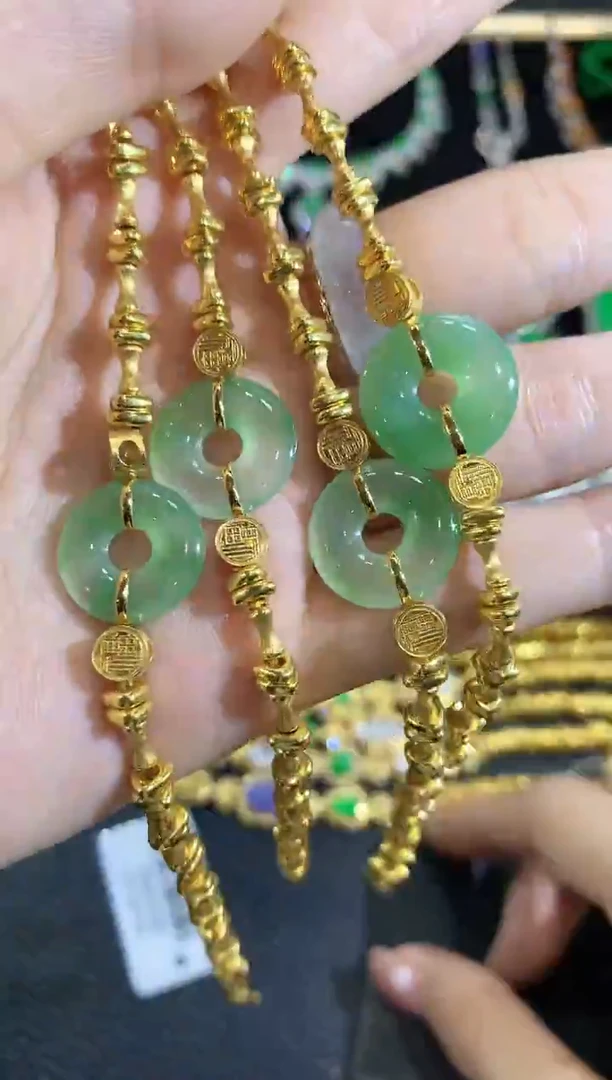 18K金镶嵌手链翡翠A16翡翠多样性发一件