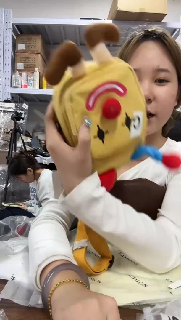 PVC给主播点点小红心