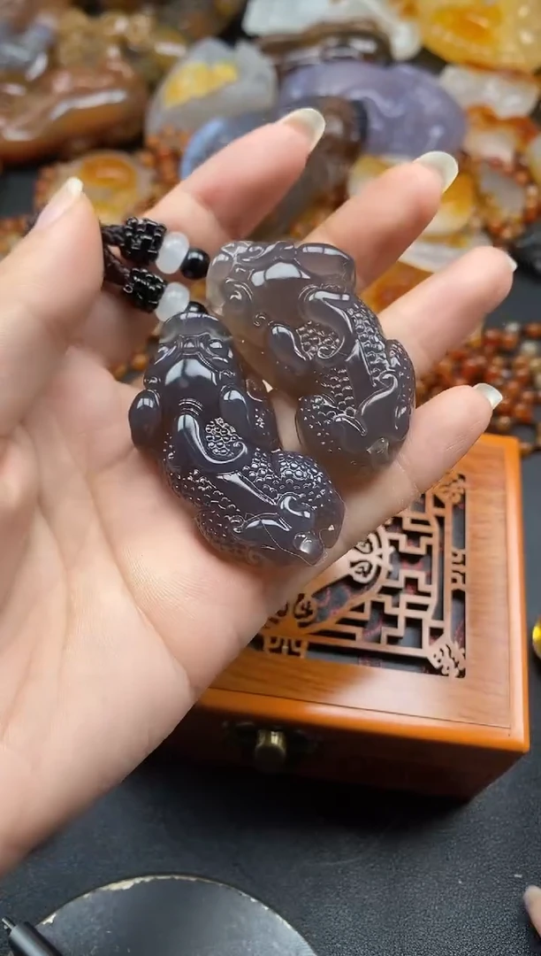 未镶嵌1玛瑙/玉髓与****8ll