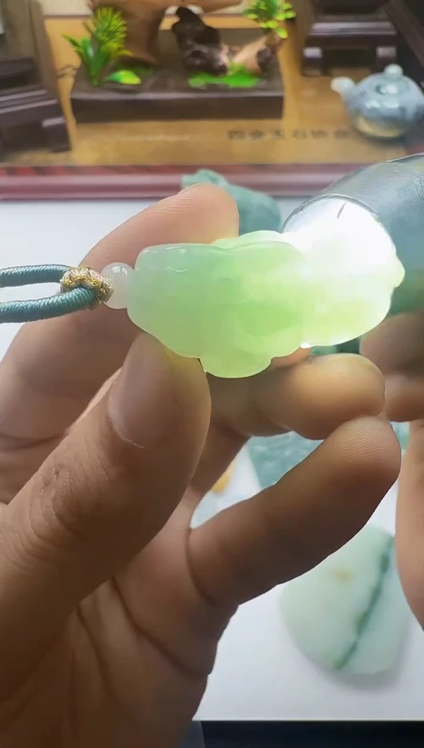 吊坠(不含链)未镶嵌翡翠1