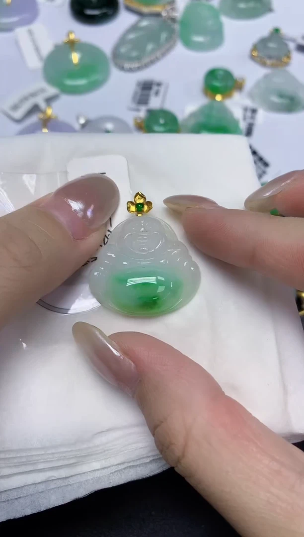 颈饰18K金镶嵌翡翠天然缅甸翡翠A货百元以上9元证书费自理