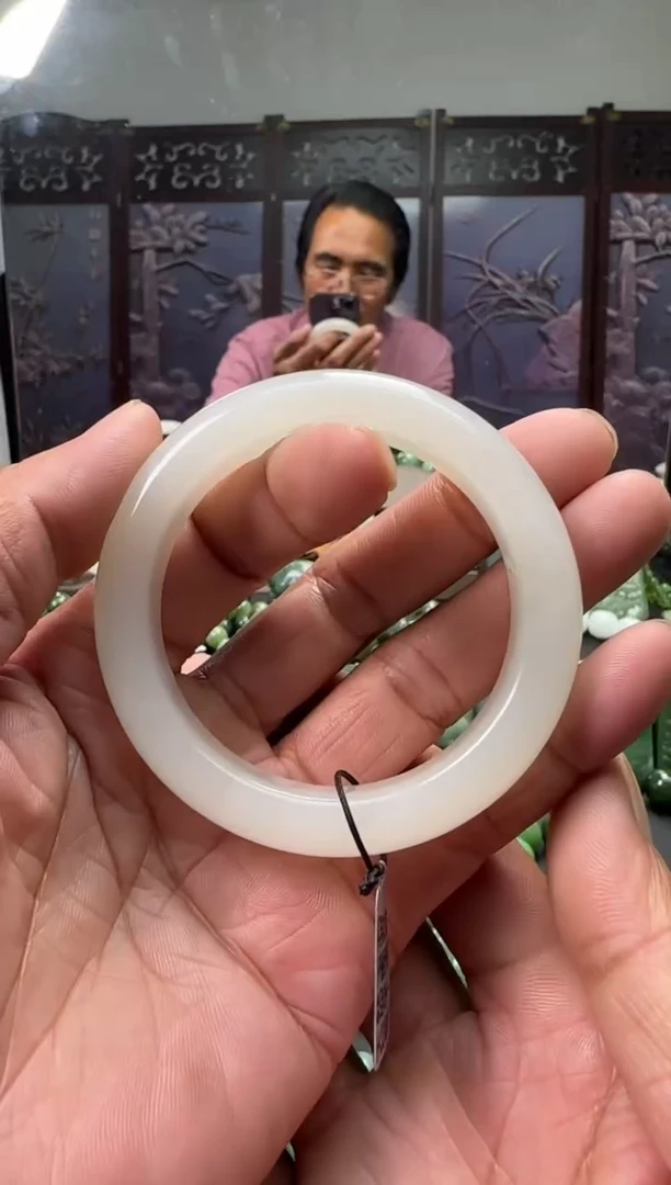 未镶嵌和田玉珠宝奇石手镯