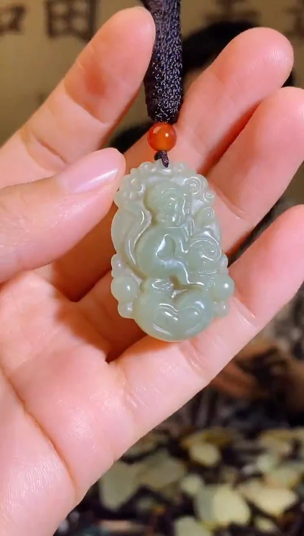 颈饰未镶嵌和田玉1